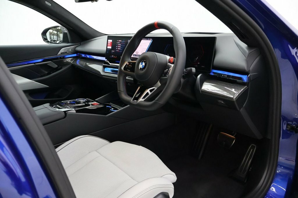 BMW M5 Saloon Blue #3