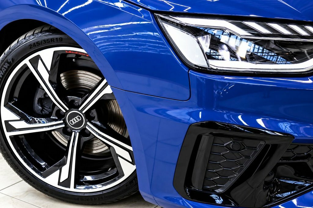 Audi A4 2L Black Edition Blue #2