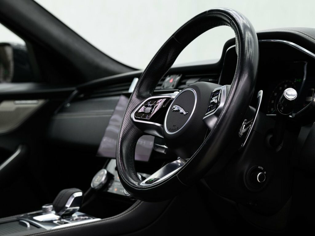 Jaguar F-Pace 2L R-dynamic Hse Grey #3