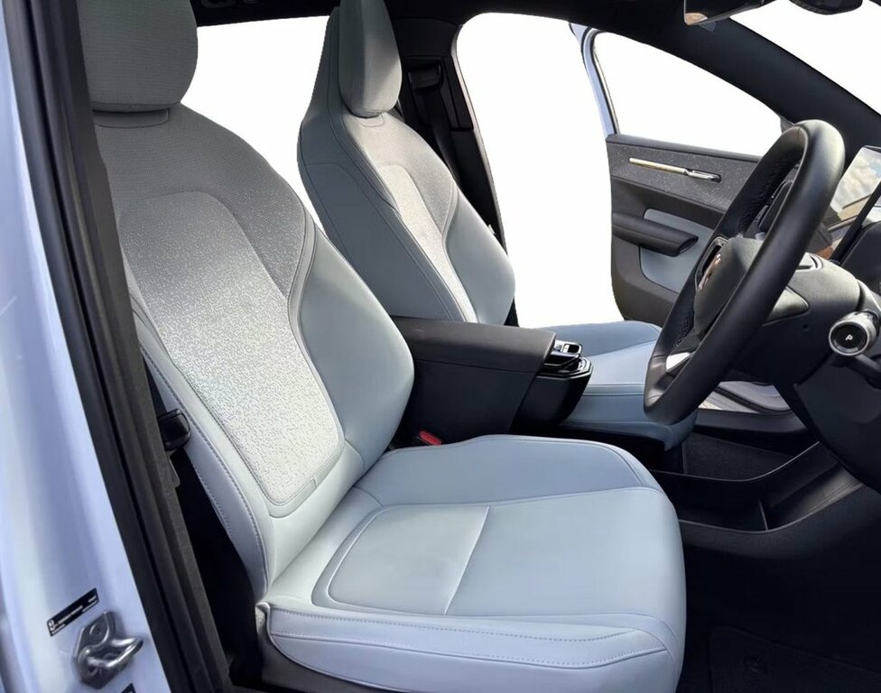 Volvo EX30 Suv Blue #2