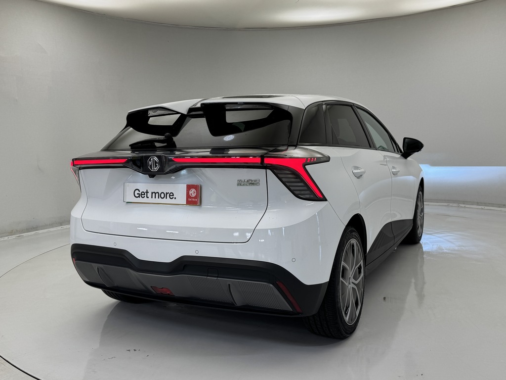 MG MG4 150Kw Trophy Ev Long Range 64Kwh White #2