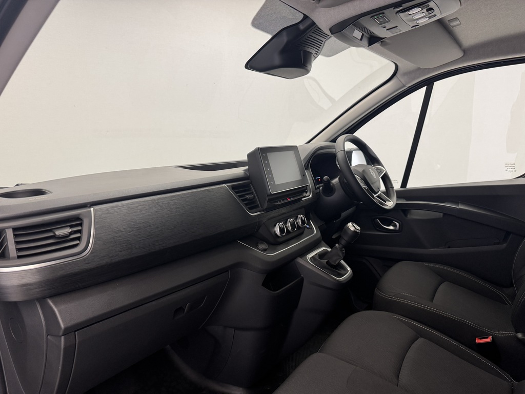 Renault Trafic 2026 2.0 Dci Blue 130 Bhp Ll30 L2 H1 Advance Dcab White #18