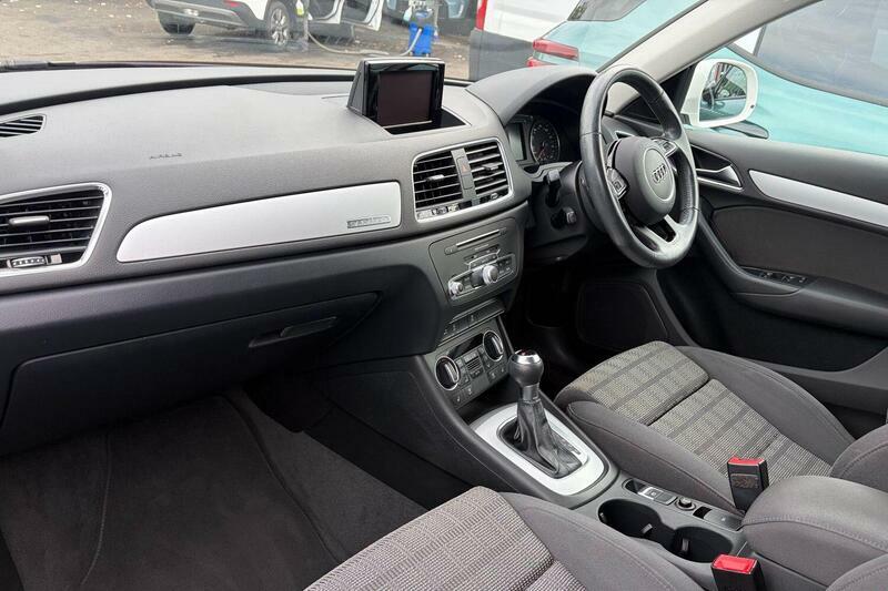 Audi Q3 2.0 Tfsi Se S Tronic Quattro Euro 6 Ss White #2