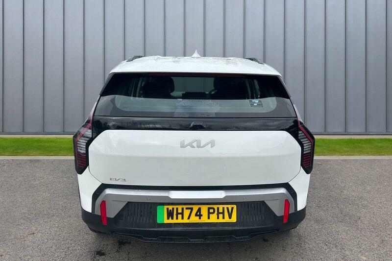 Kia EV3 Standard Range 58.3Kwh Air White #5