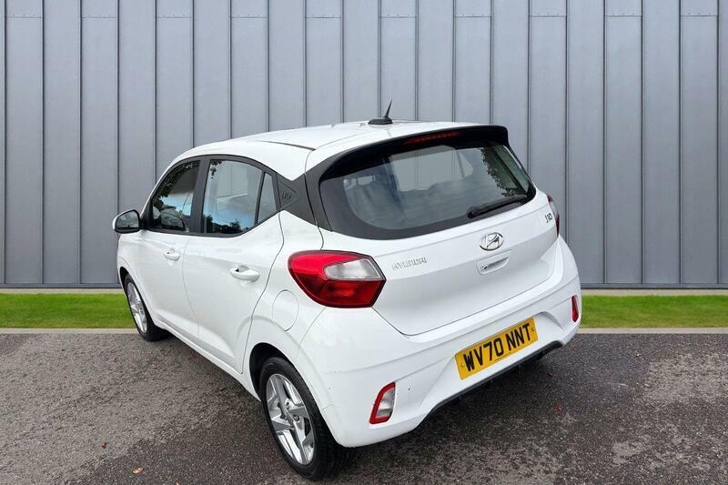 Hyundai I10 1.2 Se Connect Euro 6 Ss White #2