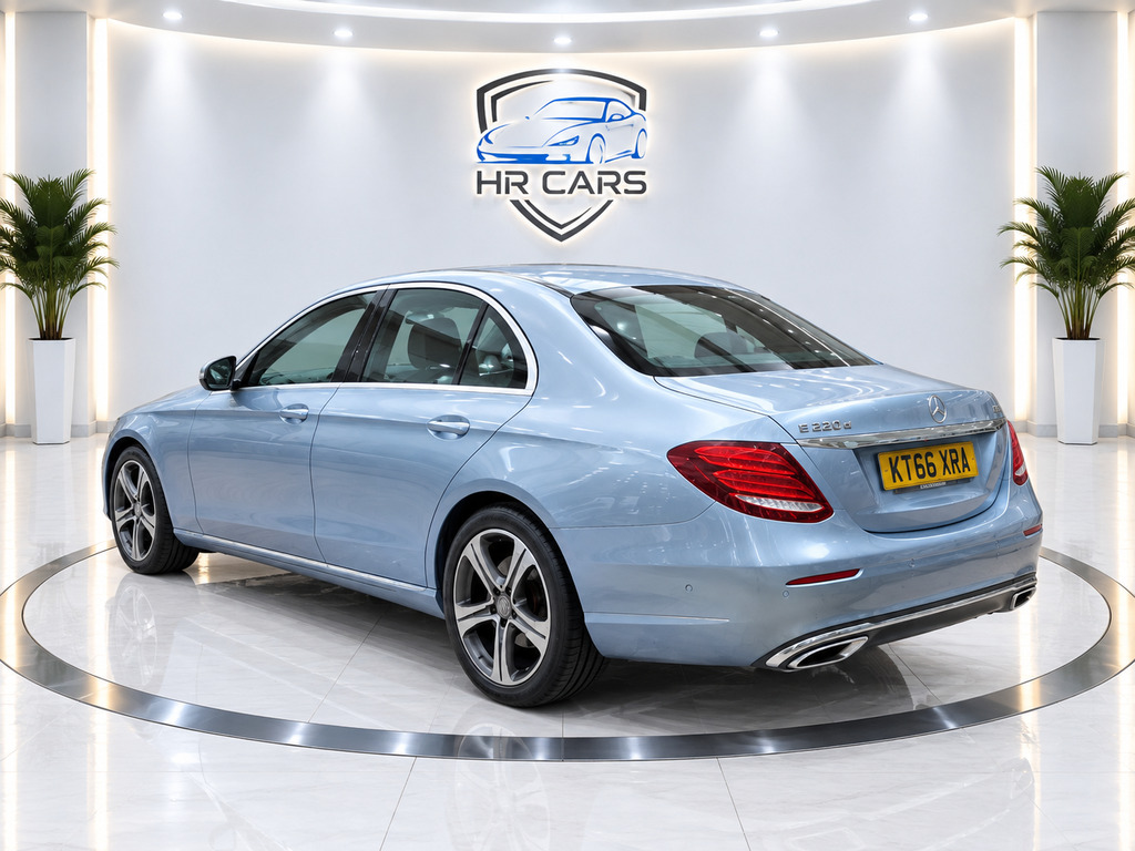 Mercedes-Benz E Class Se Silver #2