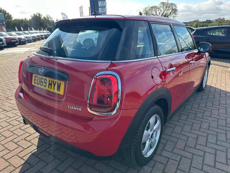 Mini Hatch 1.5 Cooper Classic II Red #3