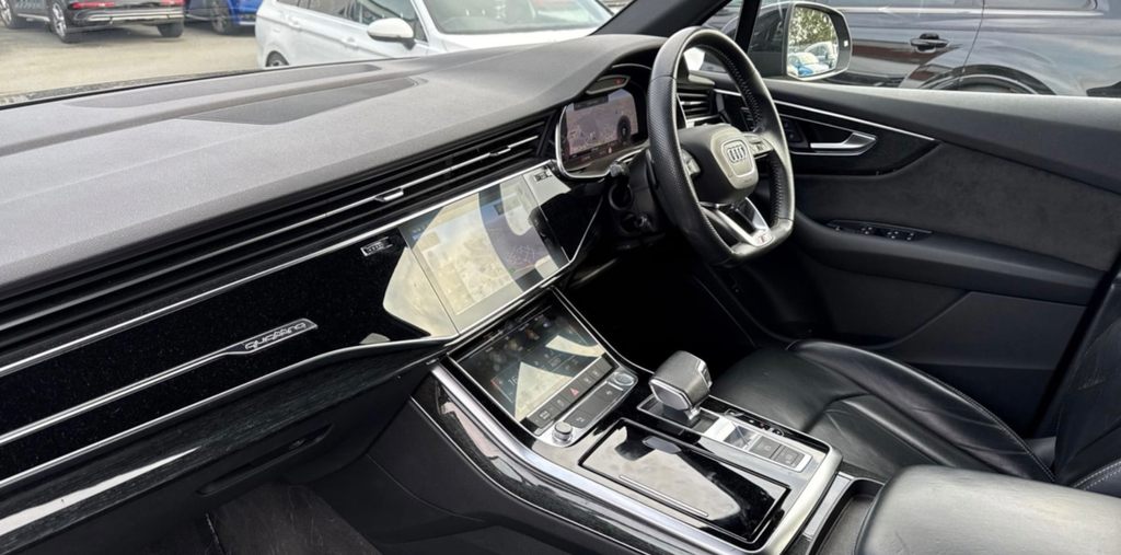 Audi Q7 3.0 Tdi V6 50 Black Edition Suv Tiptron Black #6