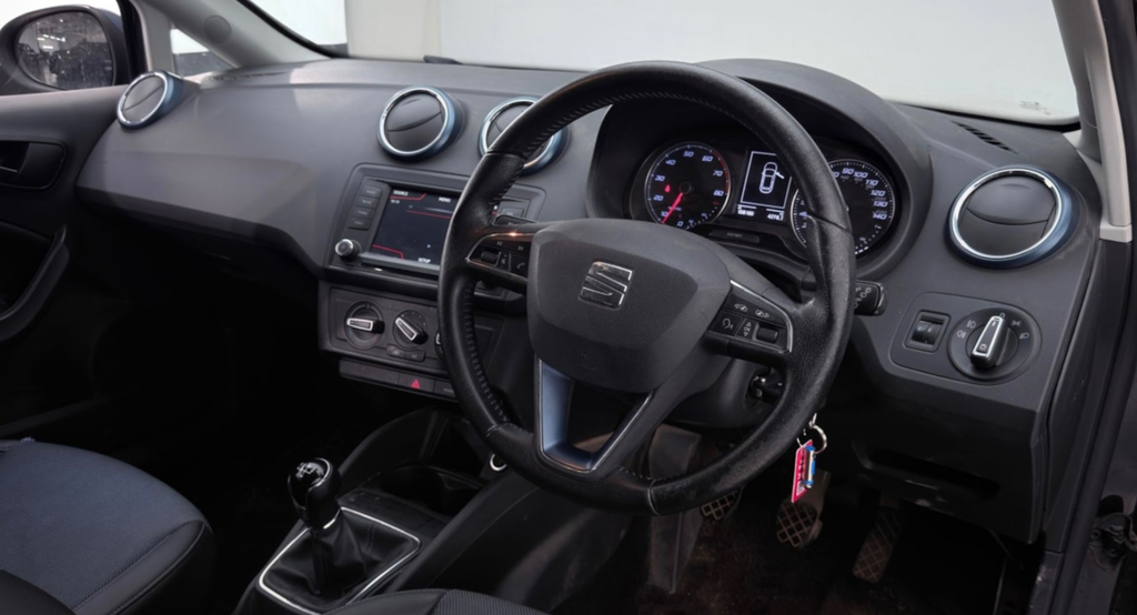 Seat Ibiza 1.2 Tsi Connect Sport Coupe Euro Black #3