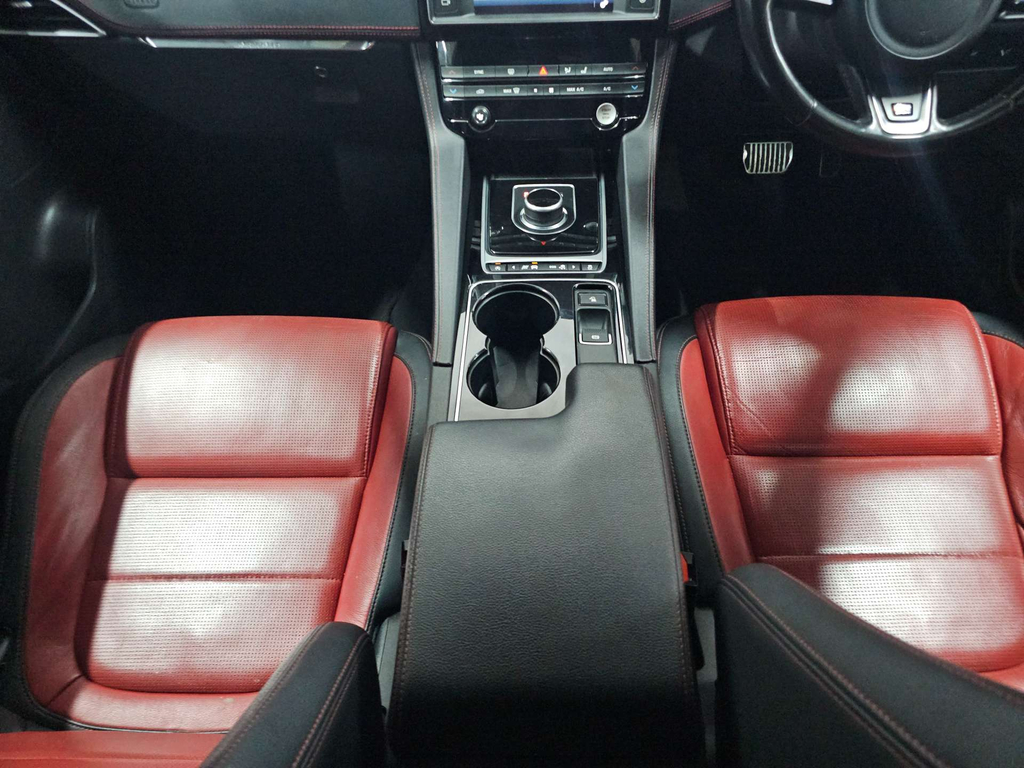 Jaguar F-Pace 2.0 D165 R-sport Euro 6 Ss  #83