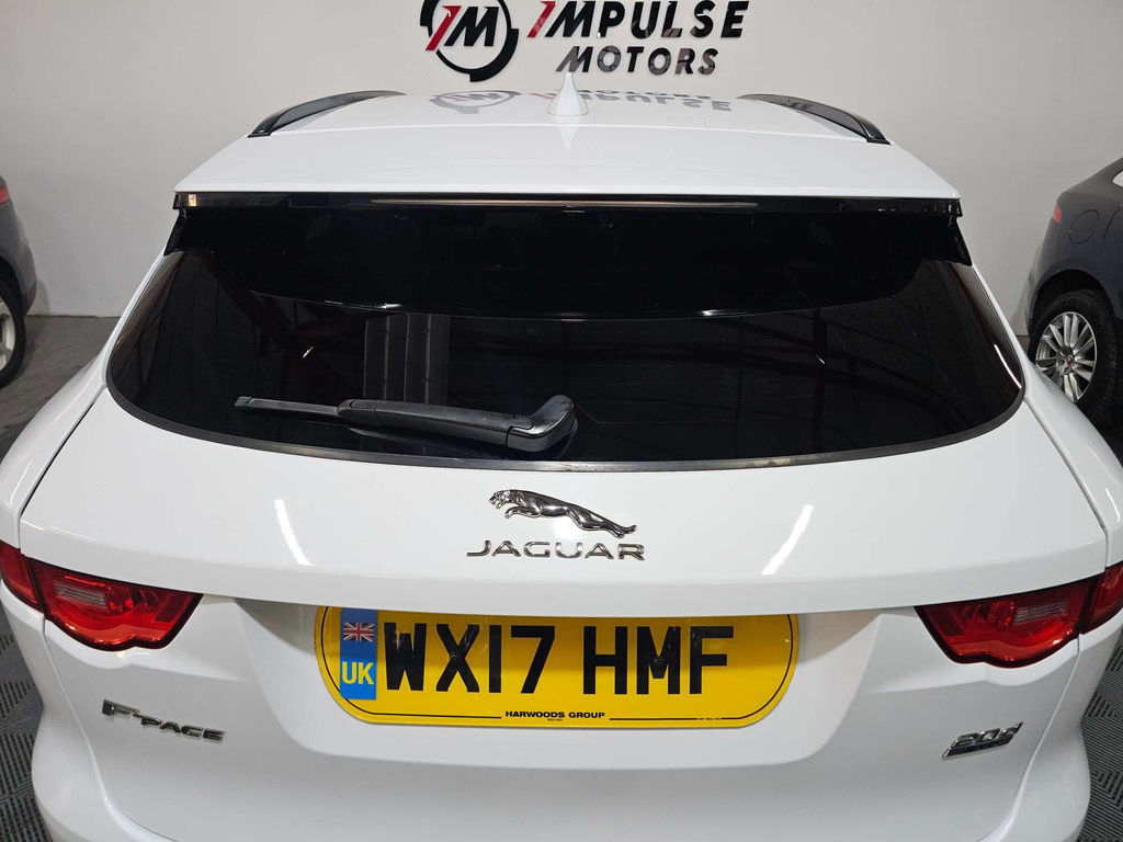 Jaguar F-Pace 2.0 D165 R-sport Euro 6 Ss  #27