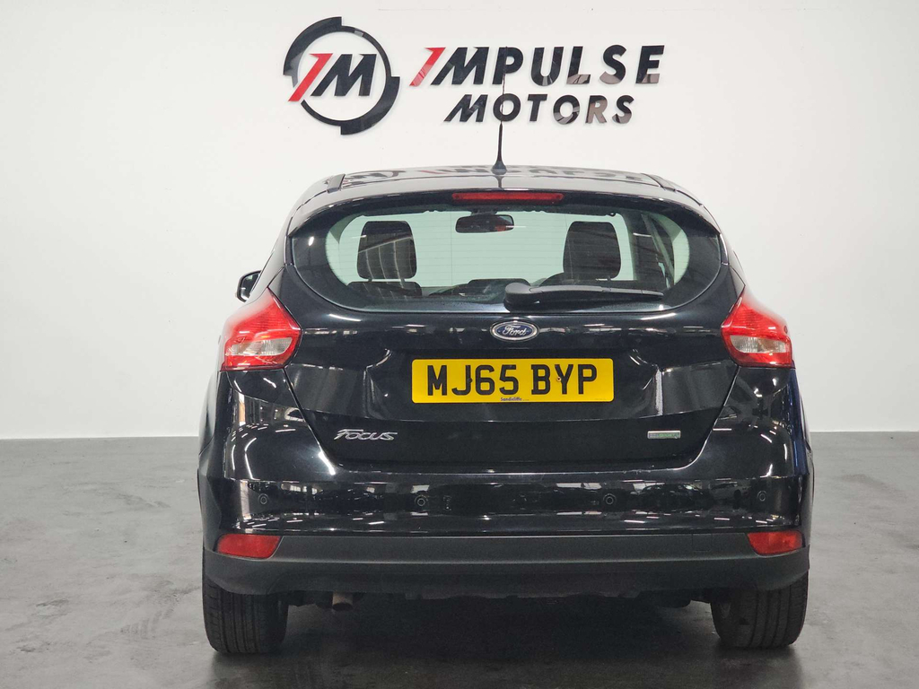 Ford Focus Zetec Black #6