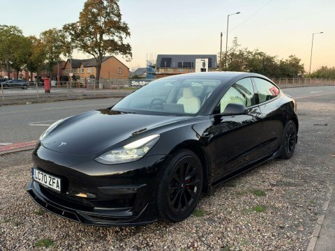 Tesla Model 3 Dual Motor Long Black
