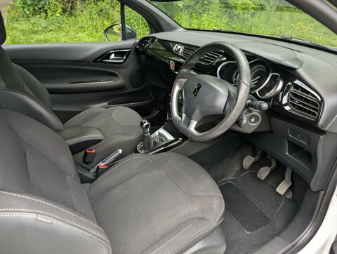 Citroen DS3 Dstyle Plus Red #20