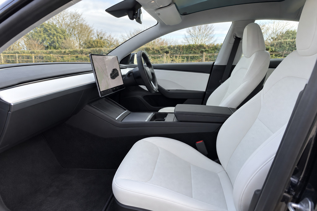 Tesla Model 3 Saloon Rwd 208 Ps Red #5