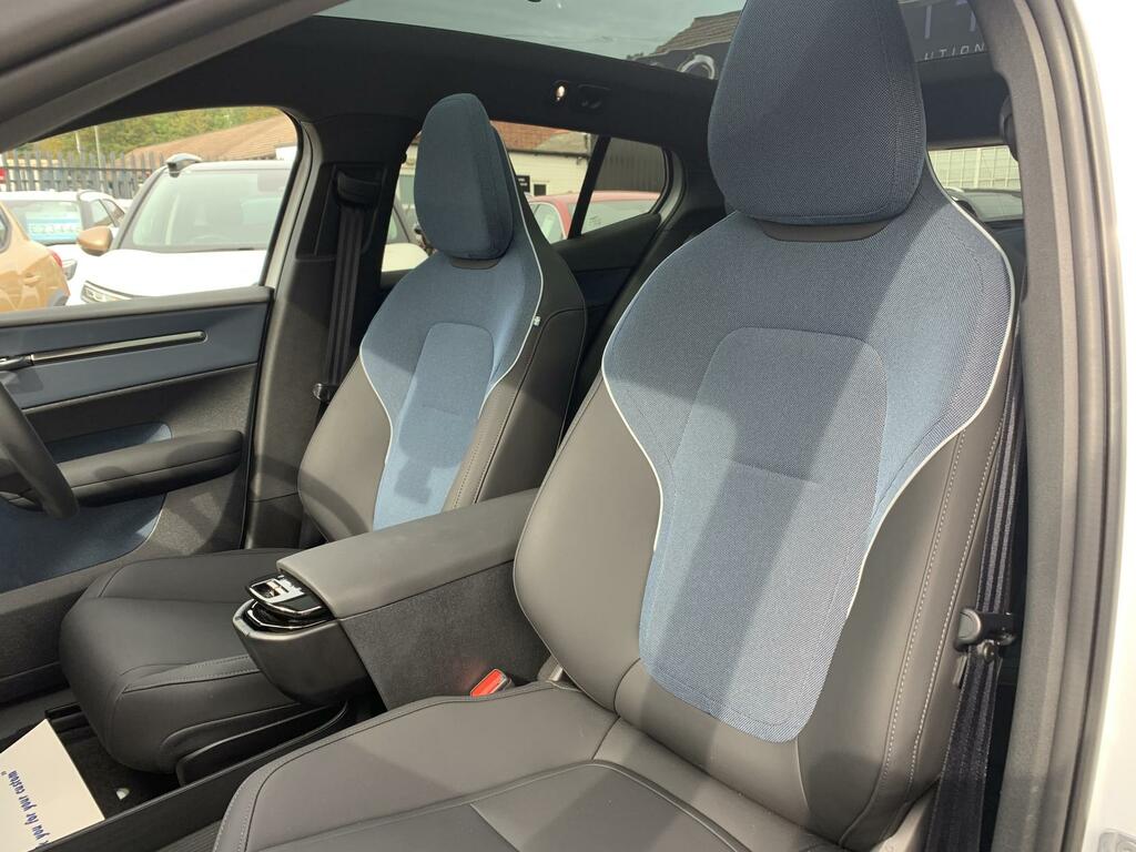 Volvo EX30 Ultra, Single Motor Extended Range, Grey #14