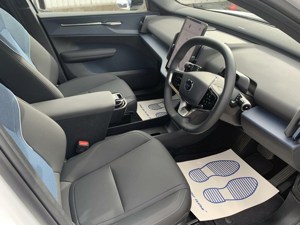 Volvo EX30 Ultra, Single Motor Extended Range, Grey #12