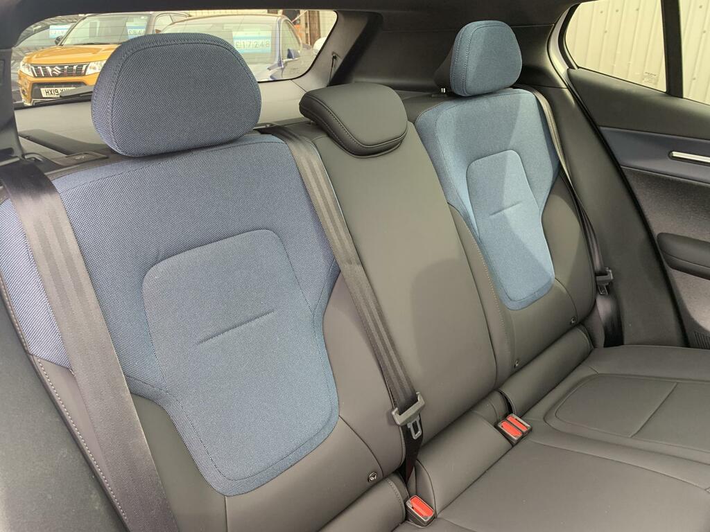 Volvo EX30 Ultra, Single Motor Extended Range, Grey #17