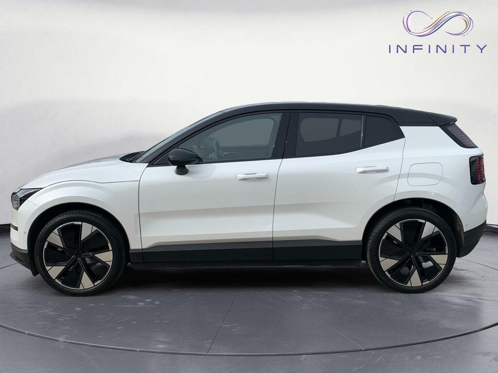 Volvo EX30 Single Motor Extended Range 69Kwh Ultra White #4