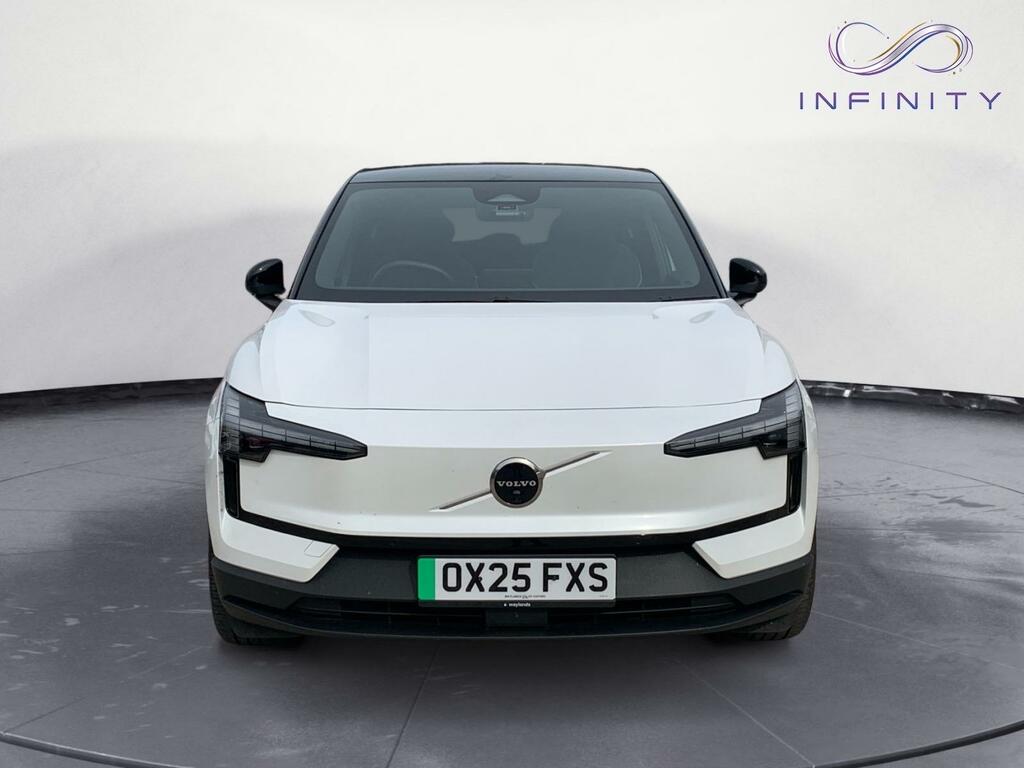 Volvo EX30 Single Motor Extended Range 69Kwh Ultra White #2