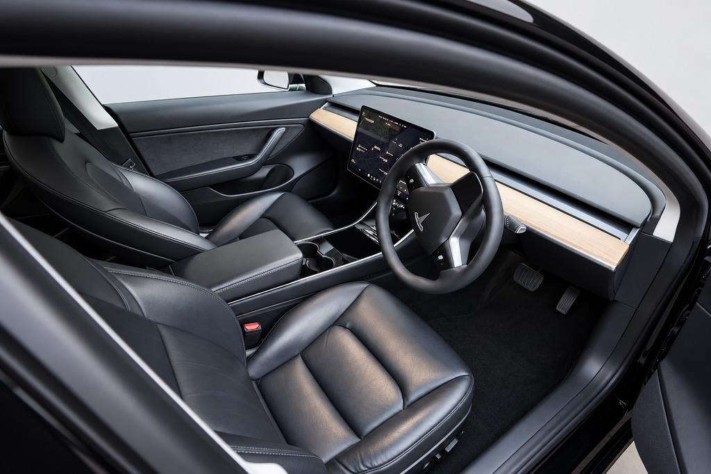 Tesla Model 3 Dual Motor Long Range Black #4