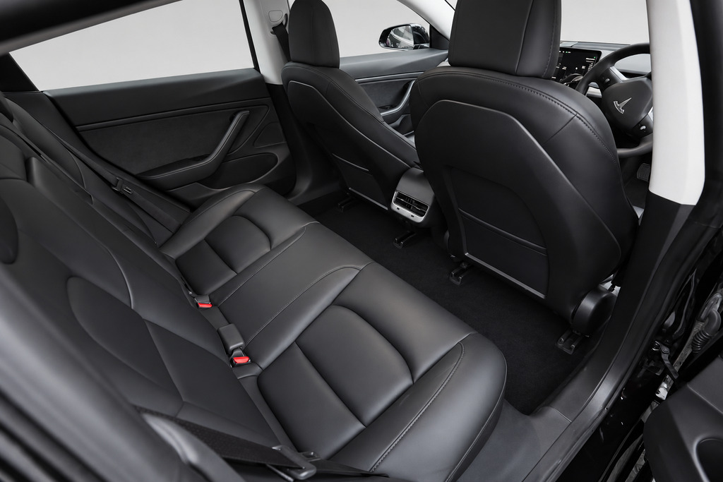 Tesla Model 3 Dual Motor Long Range Black #5