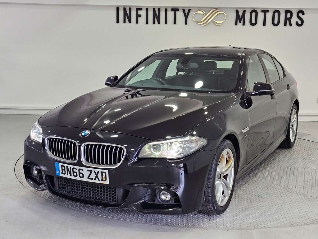 BMW 5 Series 520D M Sport Black #4