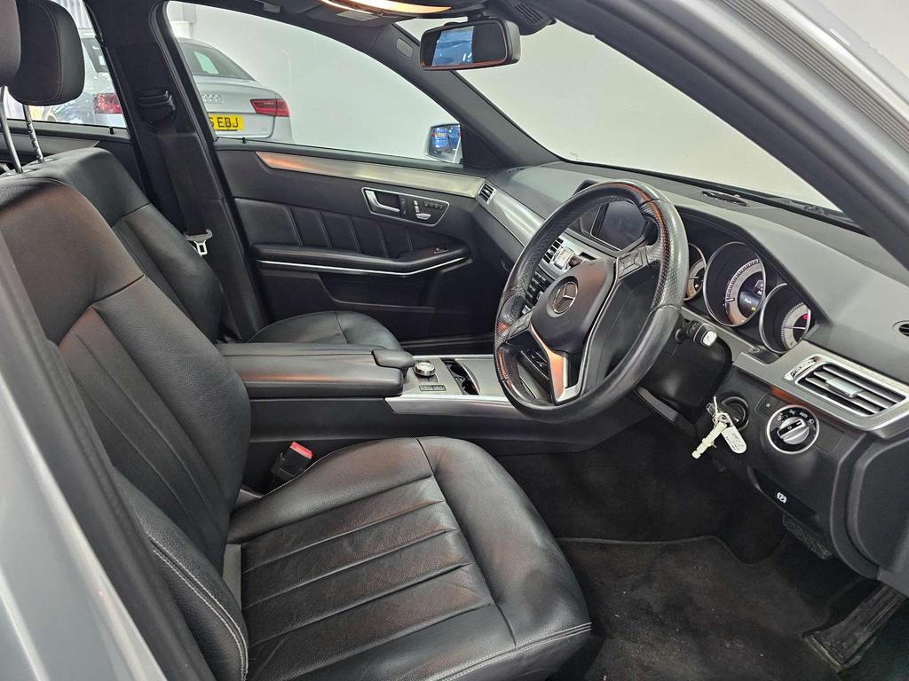 Mercedes-Benz E Class Se Auto #5