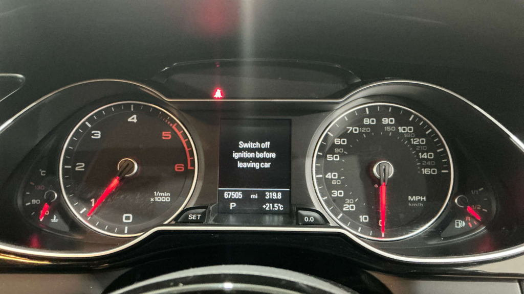 Audi A4 2015 2.0Tfsi S-line Saloon S-tronic 187 Bhp Blue #10