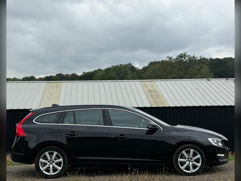 Volvo V60 2.0 D3 Se Nav Euro 6 Ss Black #4