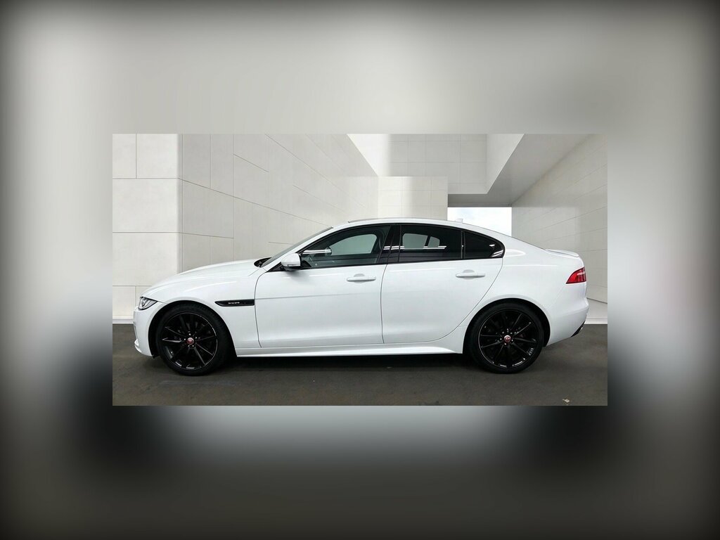 Jaguar XE 2.0D R-sport Euro 6 Ss White #3