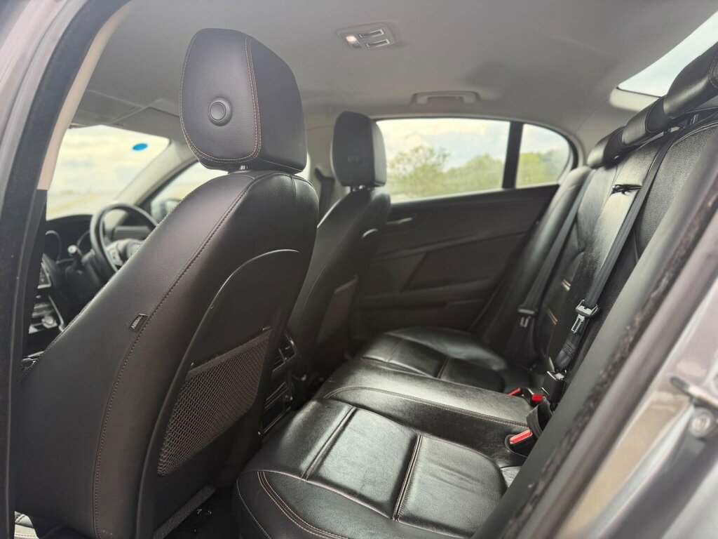 Jaguar XE 2.0D Portfolio Euro 6 Ss Brown #21