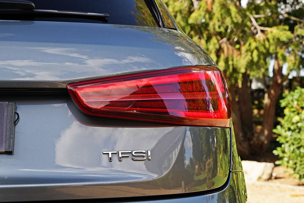 Audi Q3 Black Edition Tfsi Grey #5