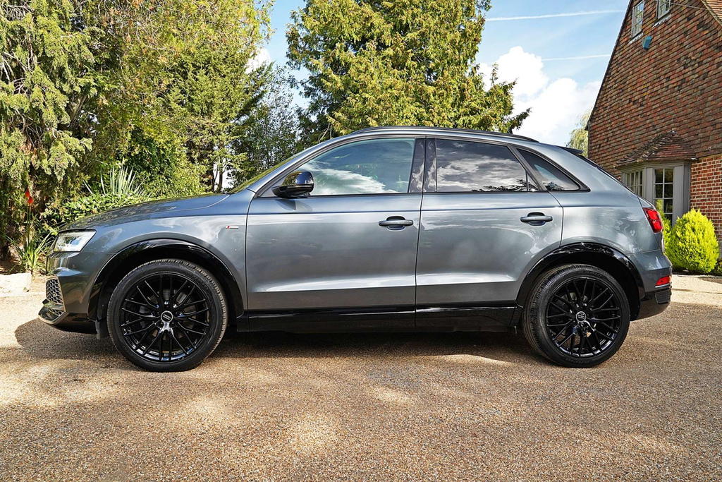 Audi Q3 Black Edition Tfsi Grey #2