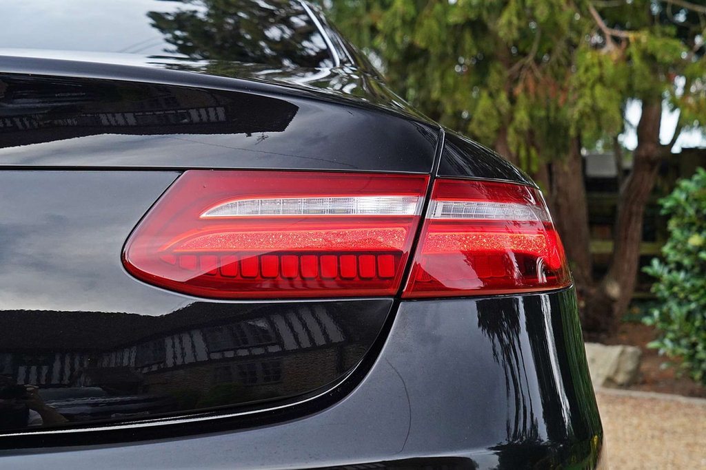 Mercedes-Benz E Class Amg Line Premium Black #5