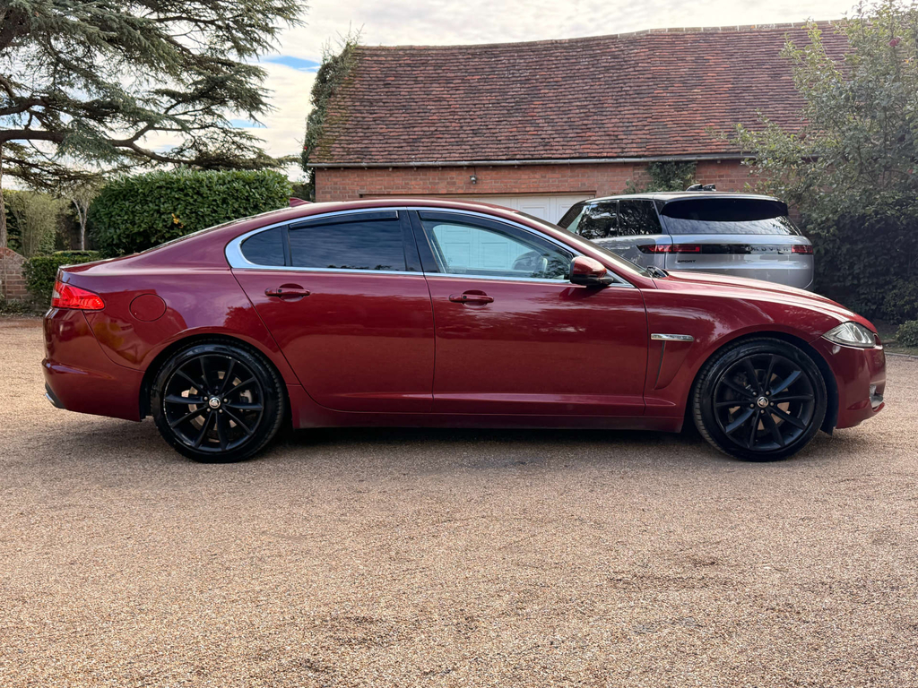 Jaguar XF Premium Luxury D Red #6