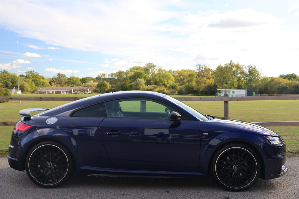 Audi TT 2.0 Tfsi 40 Black Edition Coupe S Troni Blue #2