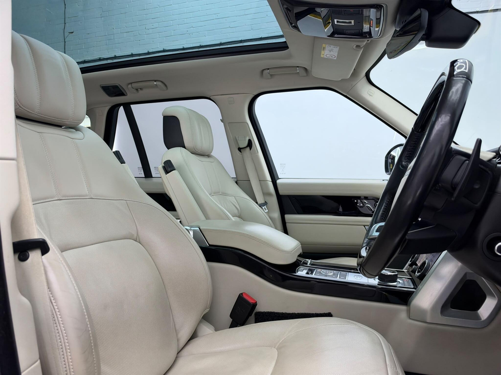 Land Rover Range Rover V8 Autobiography Black #19