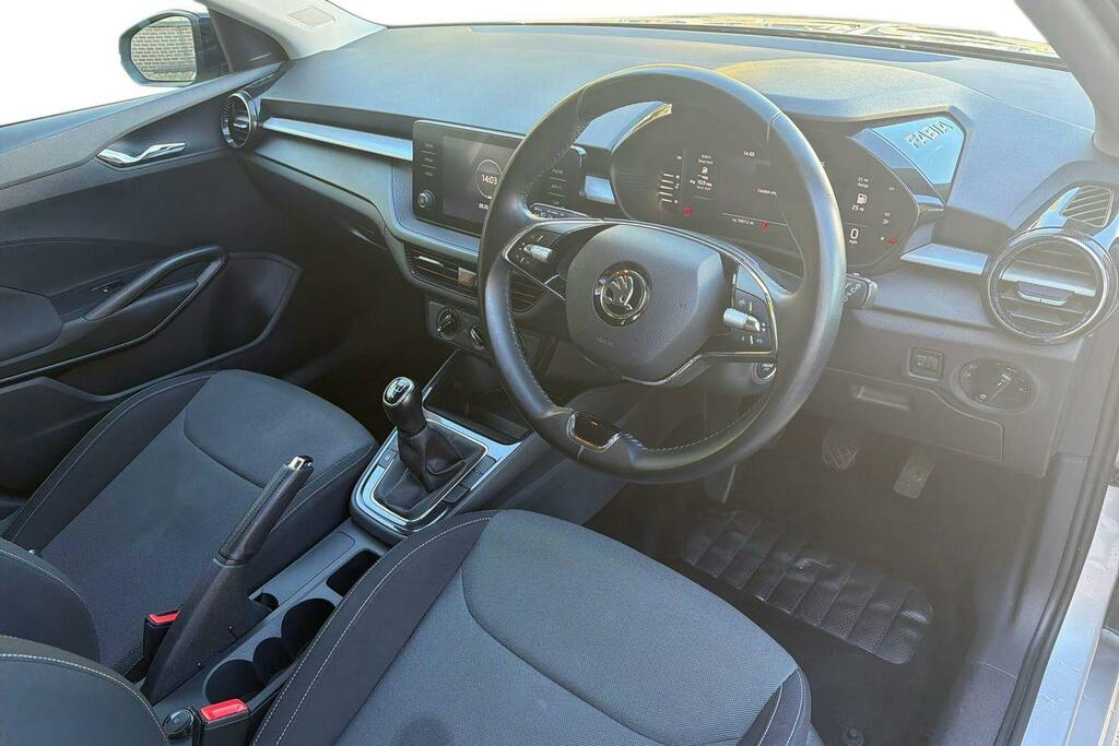 Skoda Fabia 1.0 Mpi Colour Edition Hatchback Silver #6