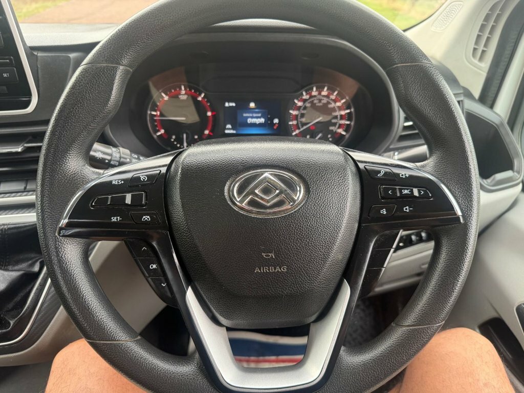 Maxus Deliver 9 Mpv White #16
