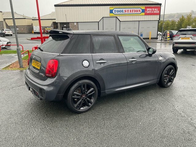 Mini Hatch 2.0 Cooper S Sport Hatchback Steptronic Grey #2