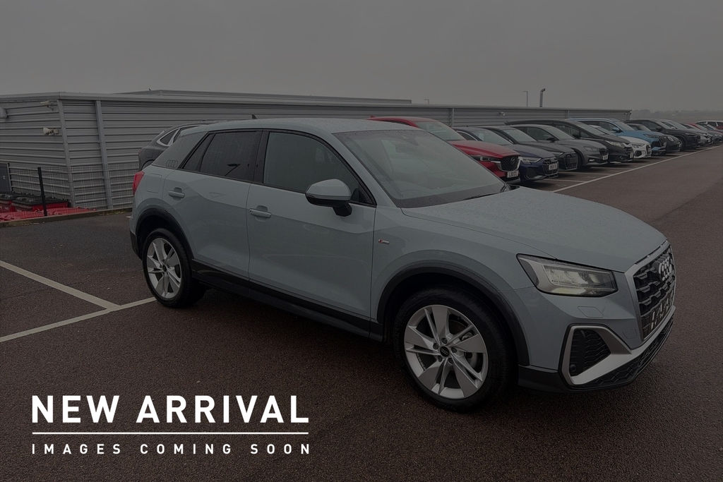 Audi Q2 Q2 35 Tfsi S Line S Tronic Black #1