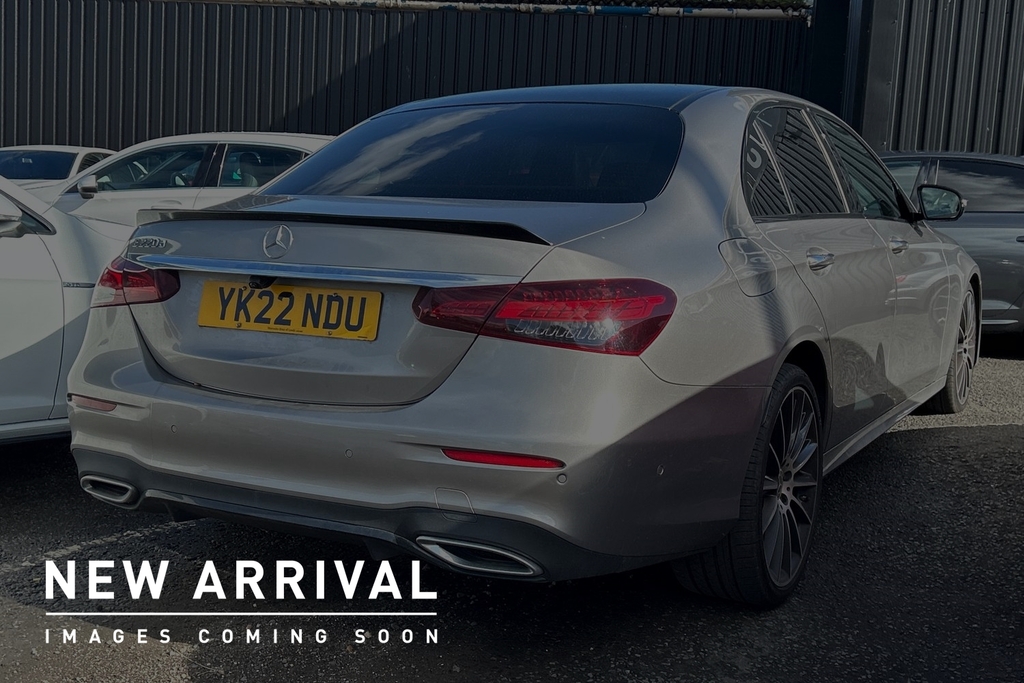 Mercedes-Benz E Class 2.0 E300dh Mhev Amg Line Night Edition Premium Pl Black #3