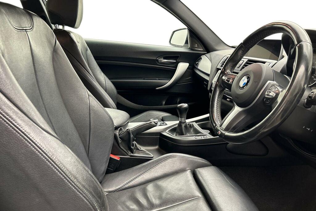 BMW 2 Series 220D M Sport U91185 White #11