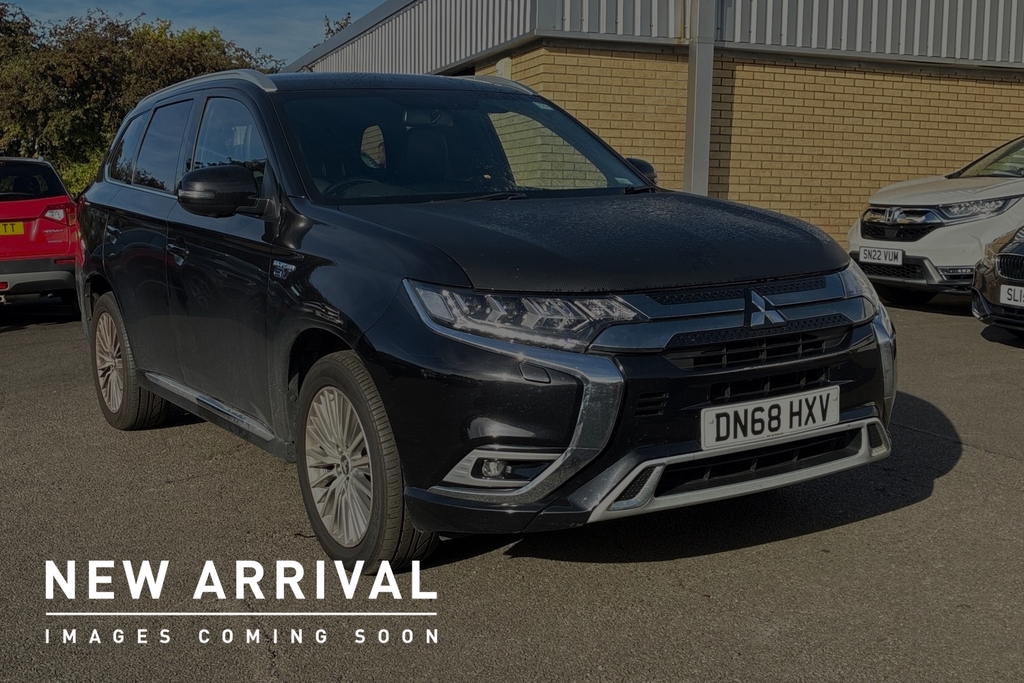 Mitsubishi Outlander 2.4H Twinmotor 13.8Kwh 4H Cvt 4Wd Euro 6 Ss Black