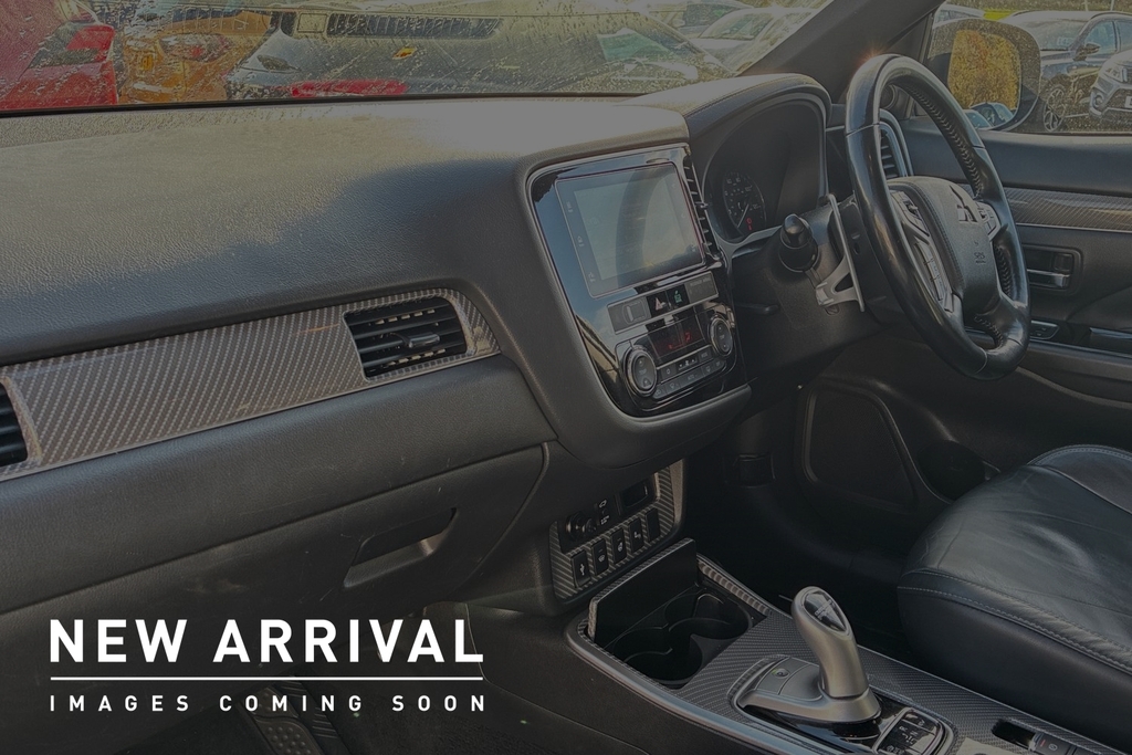 Mitsubishi Outlander 2.4H Twinmotor 13.8Kwh 4H Cvt 4Wd Euro 6 Ss Black #2