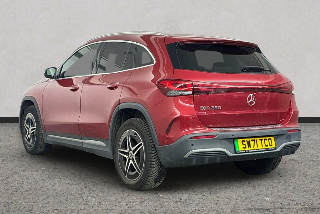 Mercedes-Benz EQA Eqa 250 66.5Kwh Amg Line Red #2
