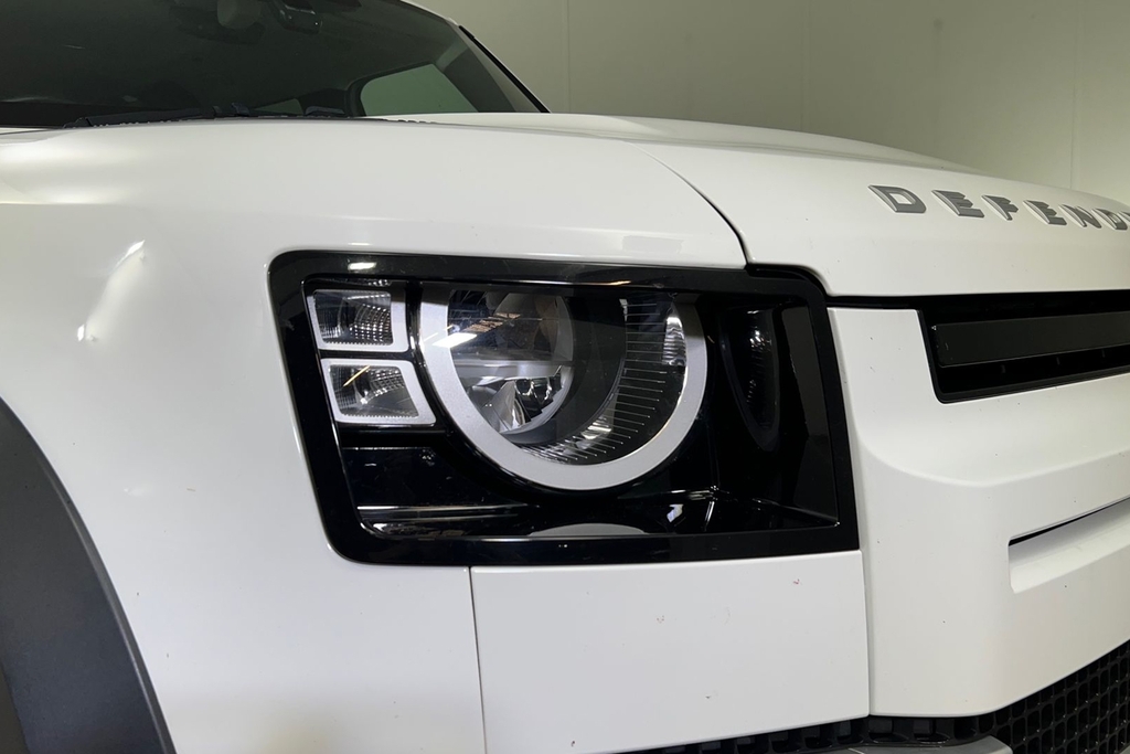 Land Rover Defender 110 S Grey #17