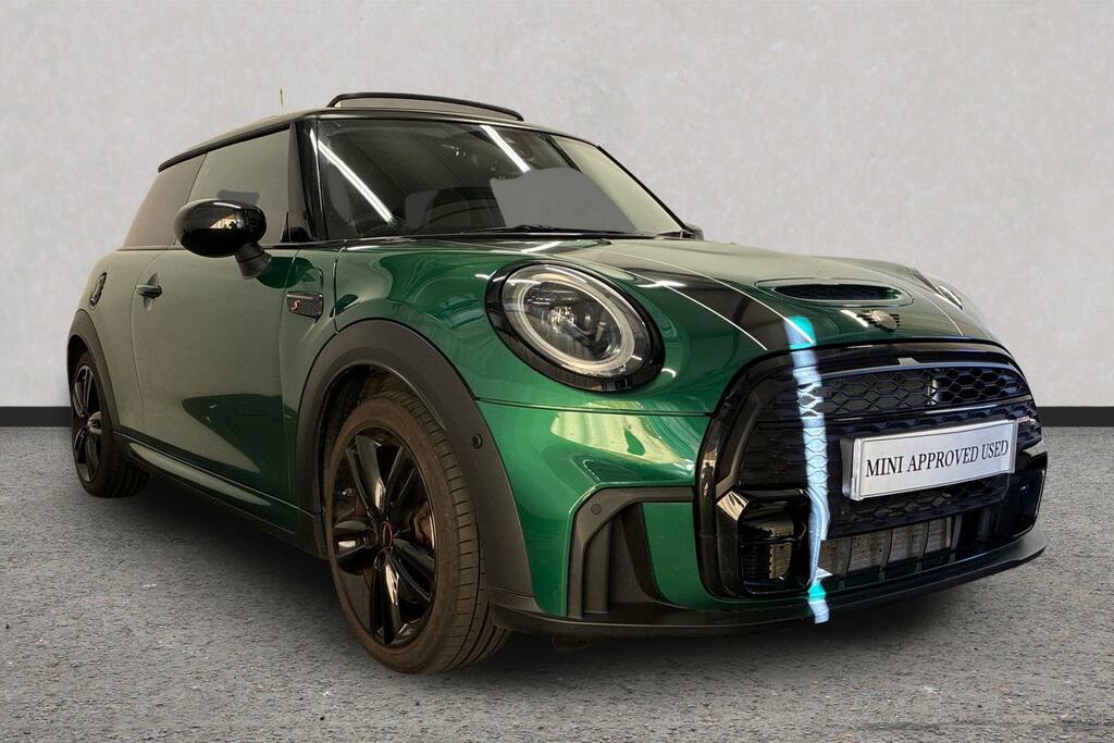 Mini Hatch 1.5 Cooper Classic Premium 2023 Silver #1