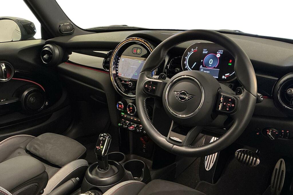 Mini Hatch 1.5 Cooper Classic Premium 2023 Silver #6